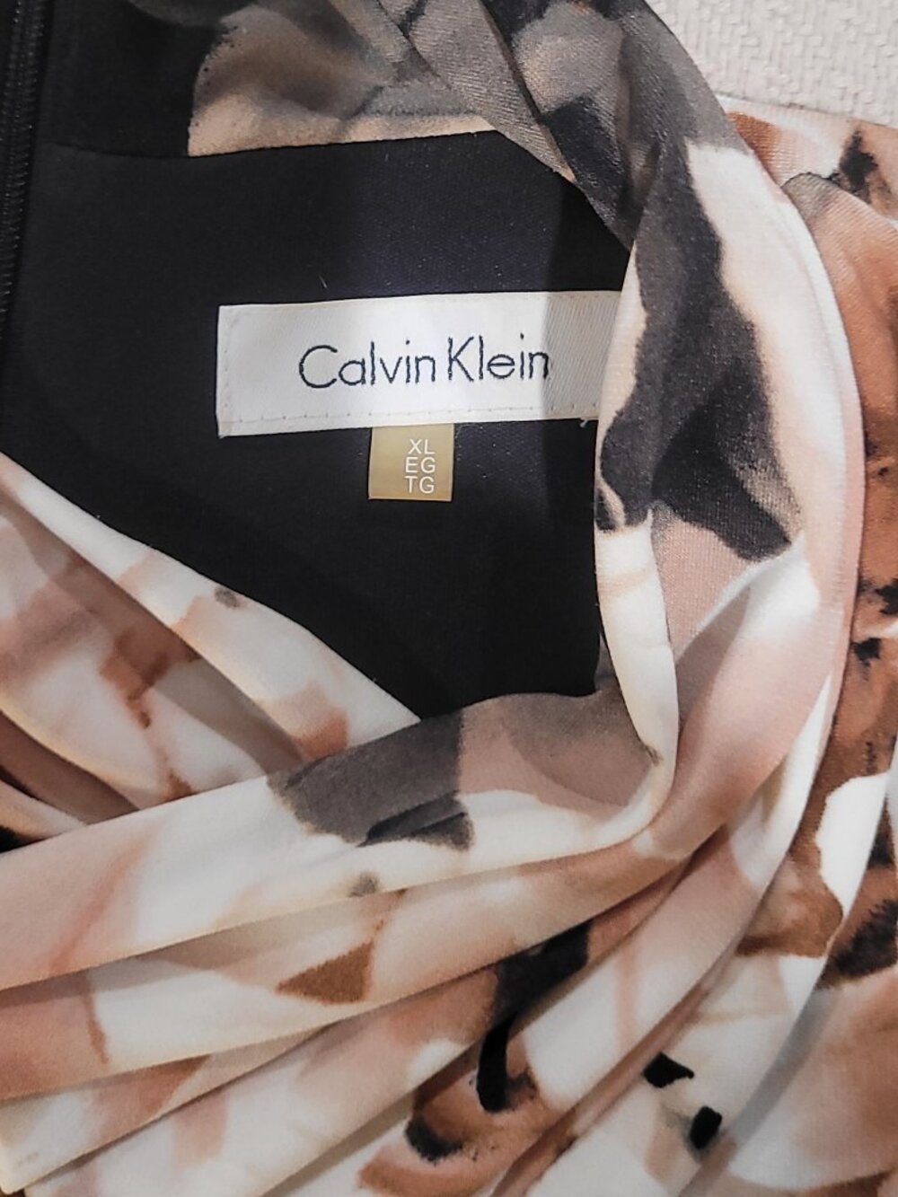 CALVIN KLEIN Size XL - Picture 5 of 6